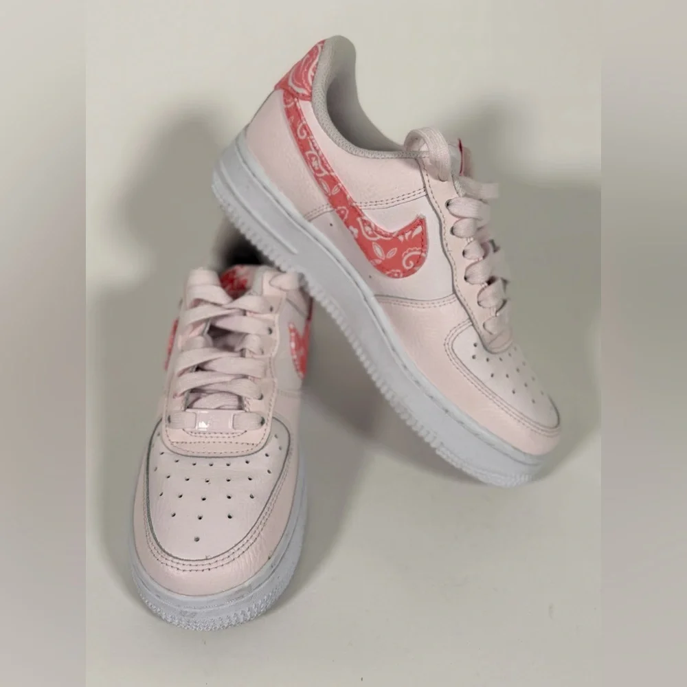 NWOB Nike Air Force 1 '07 Women's Shoes - Picture 3 of 7